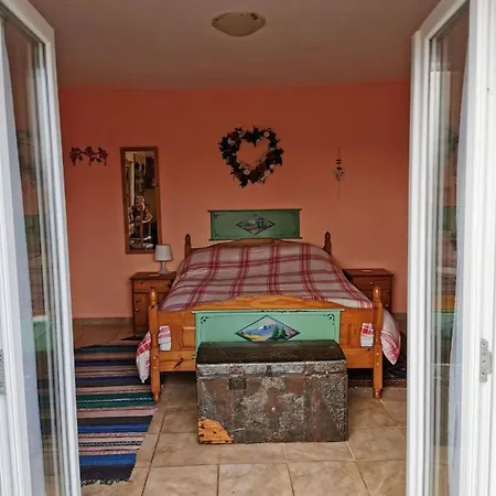 Cozy 1 Bed In Near Karnobat Burgas Feriehus *