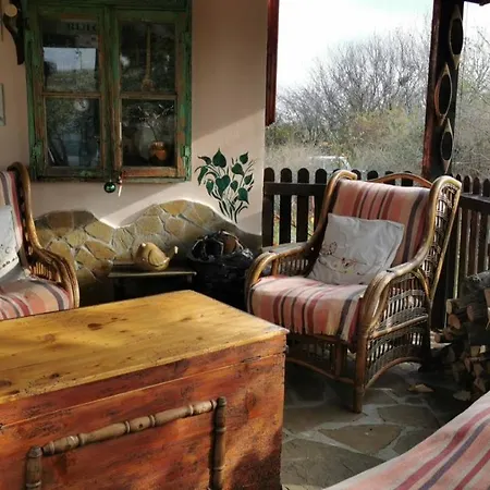 Cozy 1 Bed In Near Karnobat Burgas Ognen