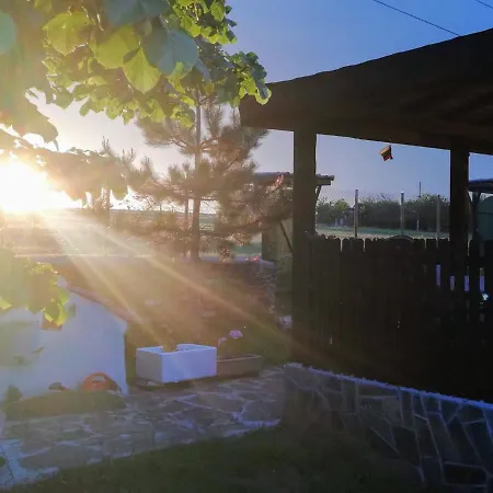 Cozy 1 Bed In Near Karnobat Burgas